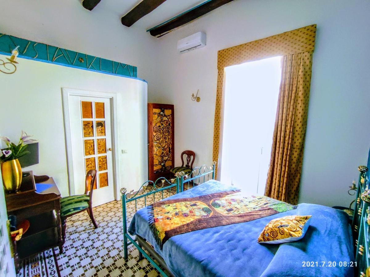 Napoli Naif Bed and Breakfast Buitenkant foto