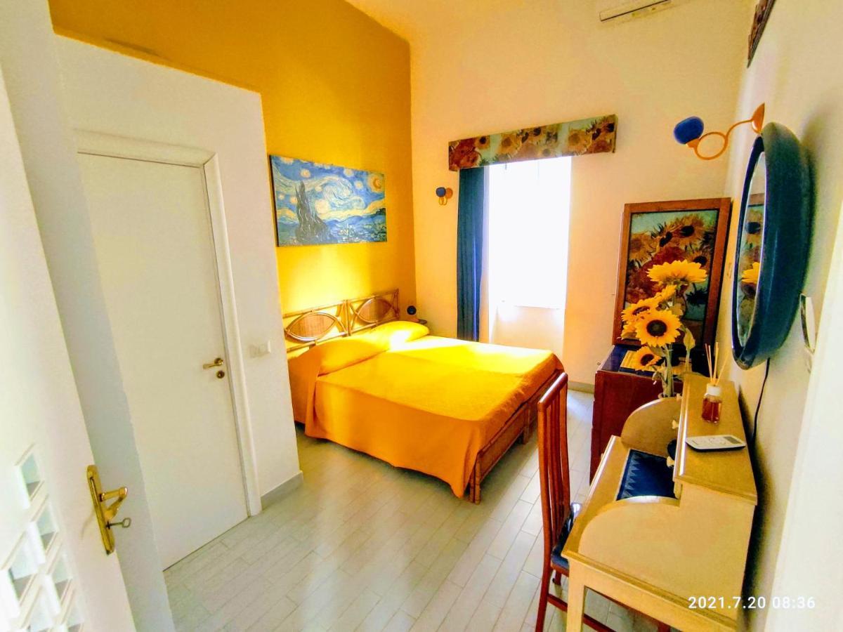 Napoli Naif Bed and Breakfast Buitenkant foto