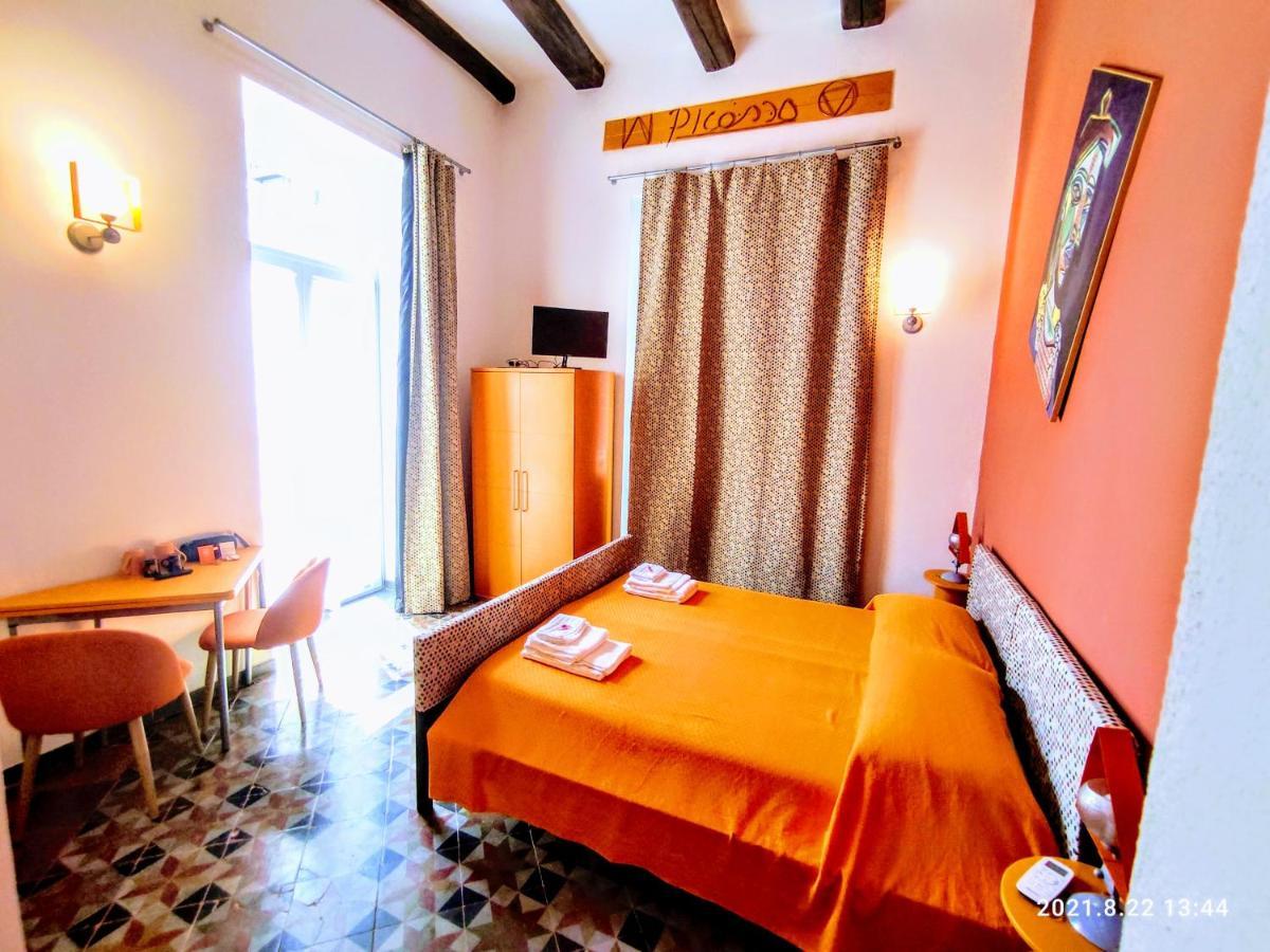 Napoli Naif Bed and Breakfast Buitenkant foto